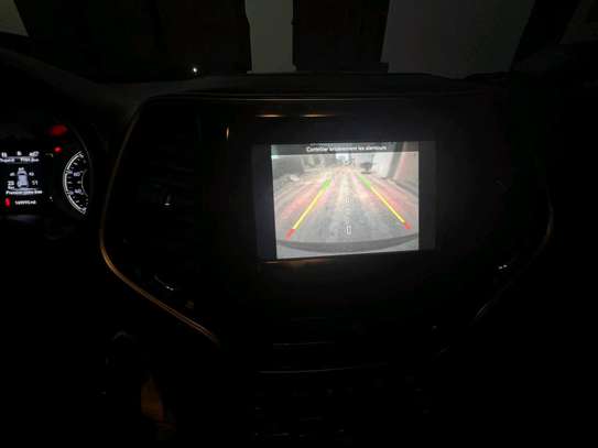 JEEP CHEROKEE image 12