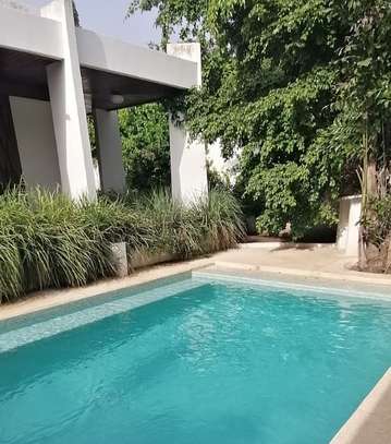 Villa de charme à louer à Mermoz image 3