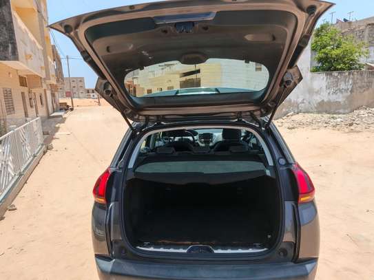 Peugeot 2008   année 2017 image 9