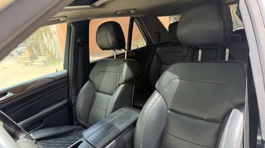 Mercedes ML 350 4MATIC Essence image 6