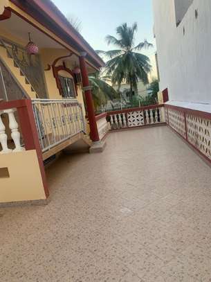 Chambre meublée dans la Residence Halimatou Diallo image 8