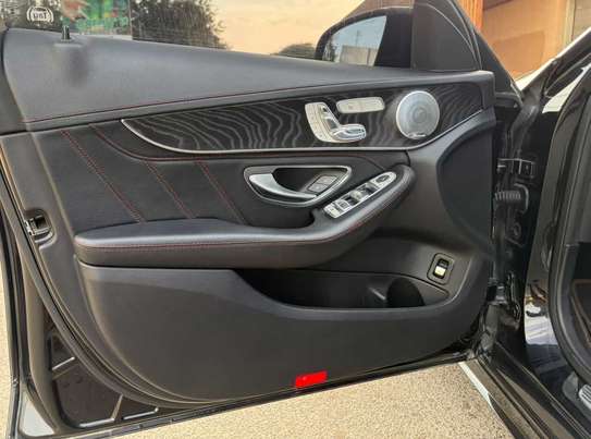 Mercedes Benz 2018 image 6