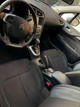 CITROEN C4 2016 image 8