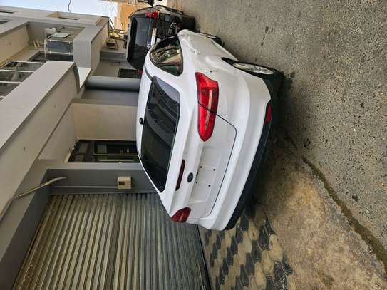 Ford Focus image 12