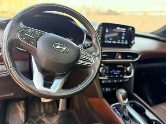 *HYUNDAI: SANTAFE Année : *2018 version 4X4 image 8
