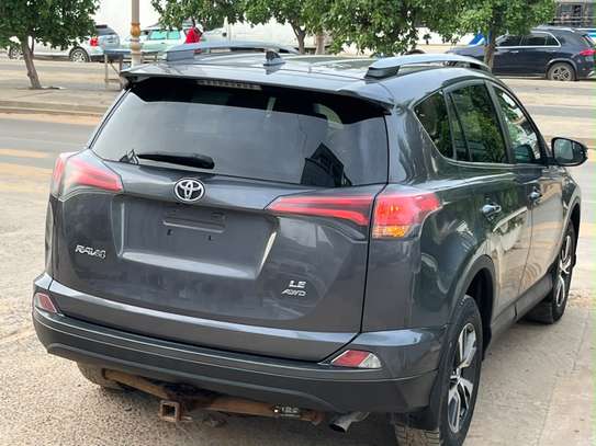 Toyota Rav4 2018 image 6