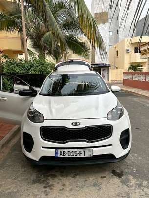 Kia Sportage blanc SUV spacieux et fiable image 10