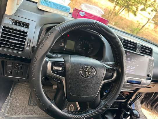 Toyota Prado TXL Diesel 2023 – 63 000 km – Excellent état image 8
