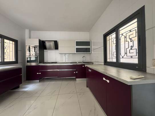 Duplex entrée privée F5 à louer Almadie derrièr Philippe image 2