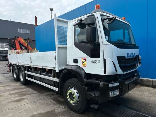 CAMION PORTEUR GRUE IVECO TRAKKER image 14