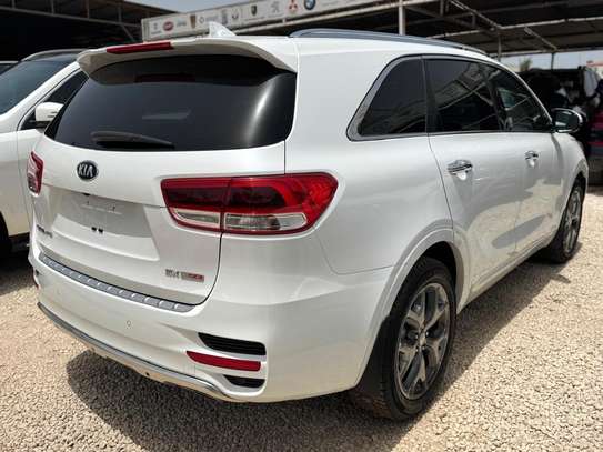 Kia sorento EX image 7