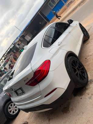 BMW X4 image 7