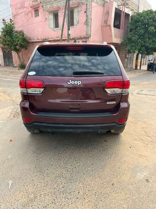 Jeep Grand Cherokee image 13
