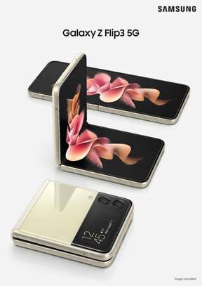 Galaxy Z Filip 3 5G image 2