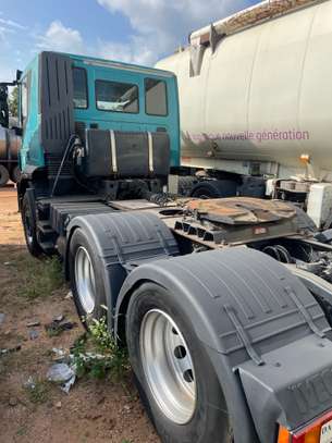 Iveco 6x4 image 2