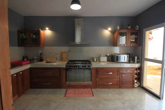 Villa à Ngaparou quartier très prisé image 14