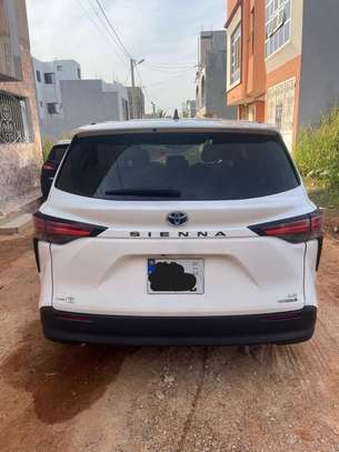 Toyota Hybride 2021 image 2