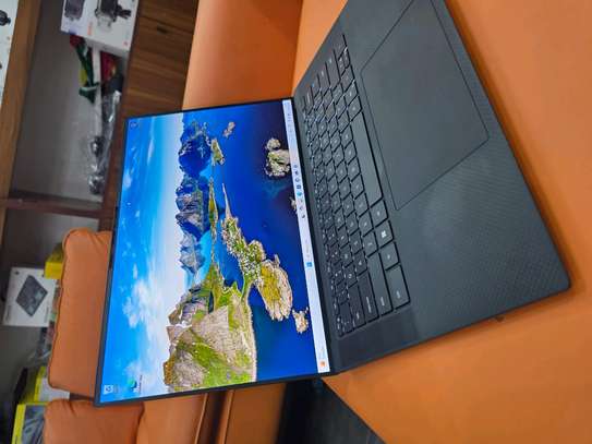 Dell PRECISION 5570 image 3