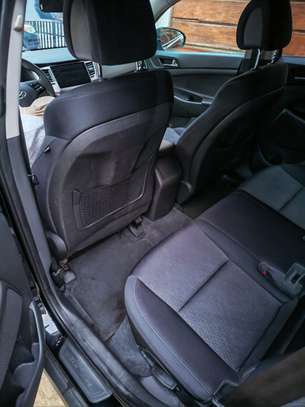 Hyundai Tucson image 4