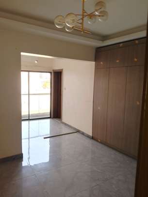 Appartement F4 haut standing à louer à Dakar Plateau image 11