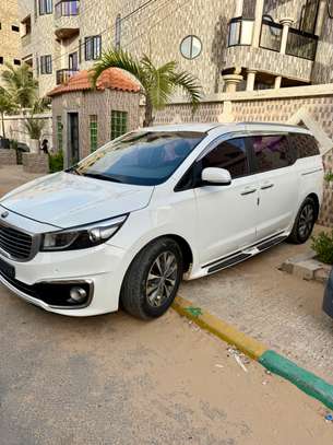 KIA CARNIVAL 2016, 9 places image 8