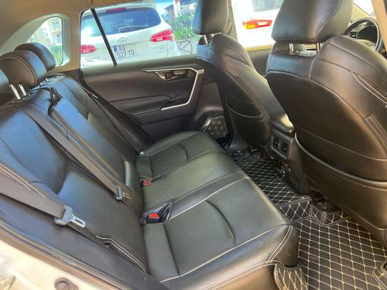 Toyota Rav 4 2023 Limited image 12
