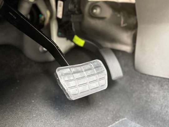 Pickup Rely R8 2026 image 9