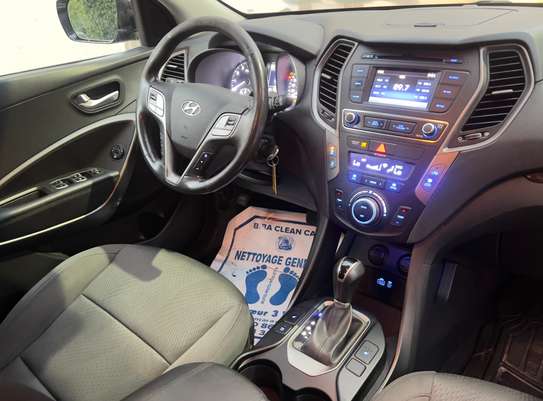 Hyundai Santafé image 11