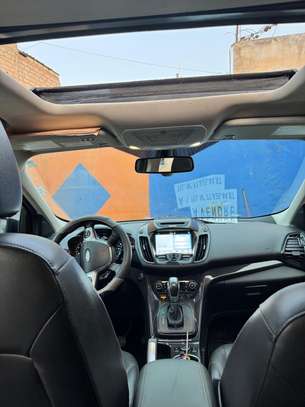 Ford Escape 2016 Full option image 2