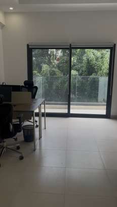 Bureaux équipés à louer image 4