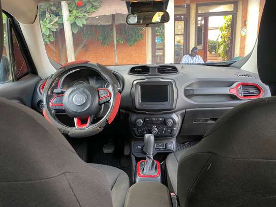 Jeep Renegade 2019 4x4 image 4