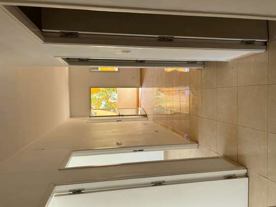 Magnifique appartement à louer aux Almadies 2 image 2