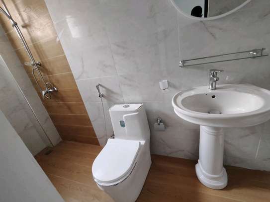A louer appartement neuf lumineux F4 sacré cœur 3 image 10