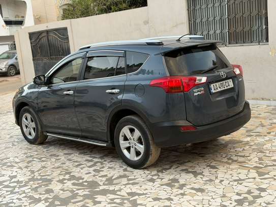 Toyota RAV4 image 7