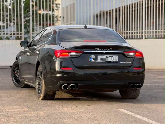 Maserati Quattroporte Noir Berline Sportive Jantes Noires image 10
