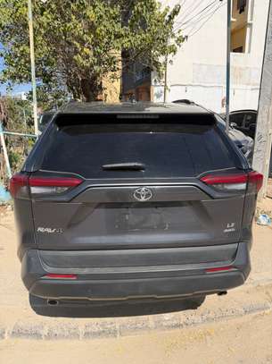 Toyota Rav4 2019 image 3