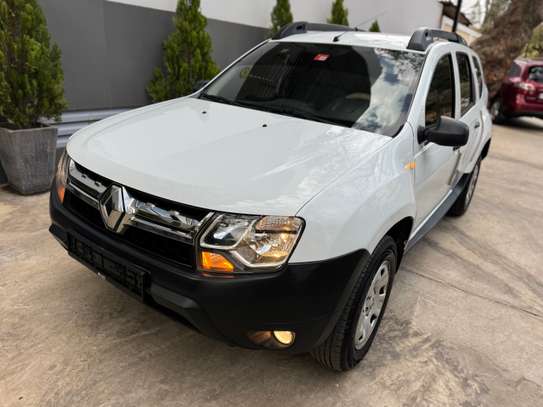 Renault Duster image 2