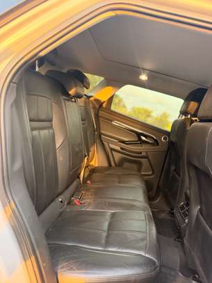 RANGE ROVER EVOQUE 2021 ESSENCE image 10