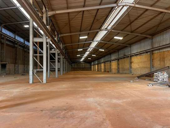 UN HANGAR A LOUER A DIAMNIADIO image 2