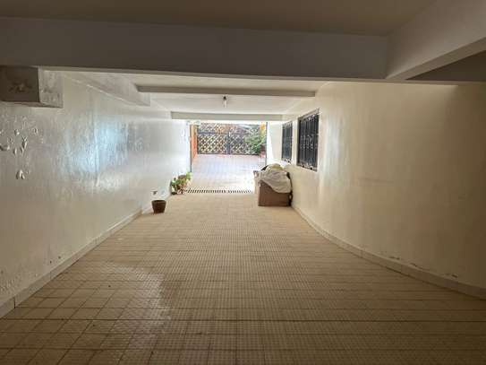 Location Duplex 4 chambres salon Point E image 5