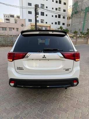 Mitsubishi outlander 2017 image 7