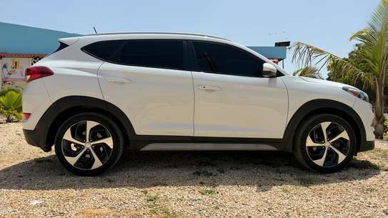 Hyundai Tucson 2017 image 2