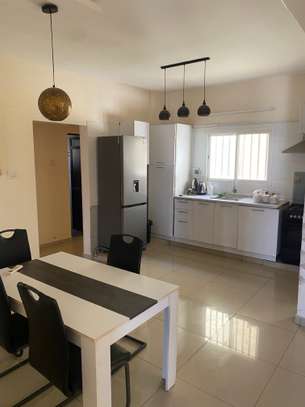 APPARTEMENT MEUBLE F4 A LOUER A DIAMNIADIO image 3