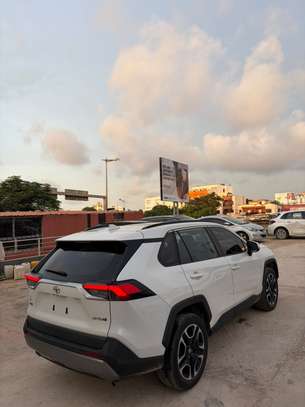 Rav 4 2020 image 10