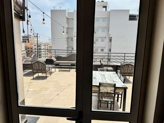 Très grand appartement entièrement meublé au plateau image 11