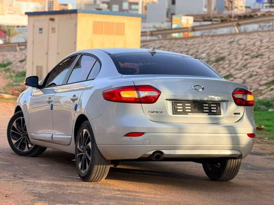 Renault sm3 image 6