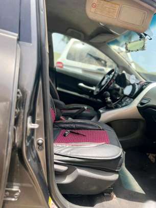 Toyota auris image 3