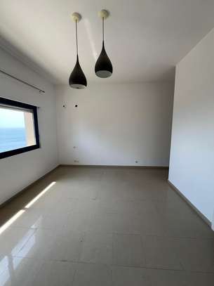 F5 au plateau avec une vue panoramique sur la mer image 6