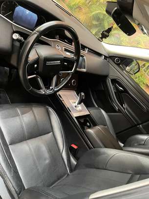 Range Rover Evoque 2021 SUV image 10