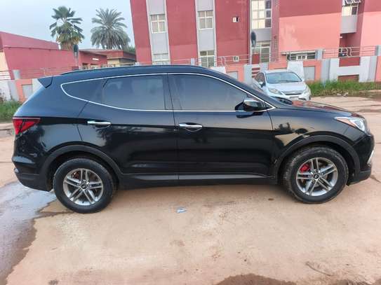 HYUNDAI SANTA FE 2018 image 8
